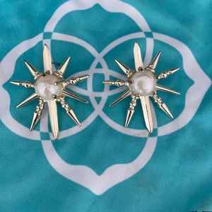 RARE Kendra Scott Rogan Earrings